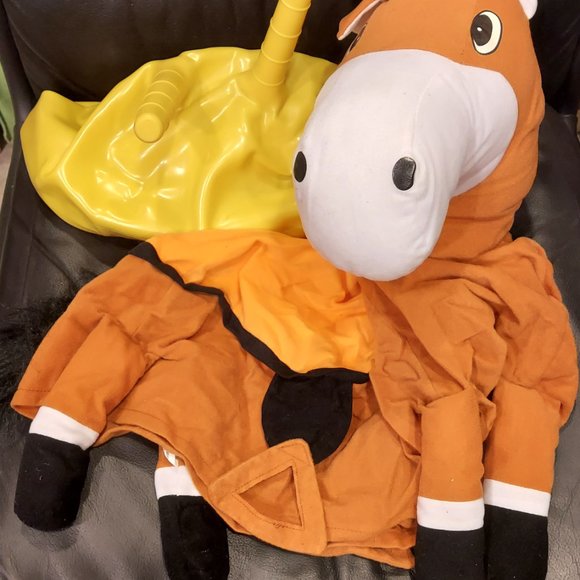 Hopper Horse - Picture 2 of 5